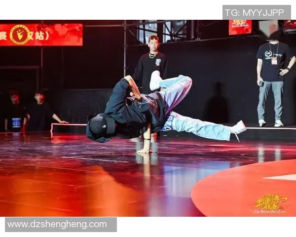 重庆街舞队的速度之舞：聚焦街舞文化与竞技的激情碰撞